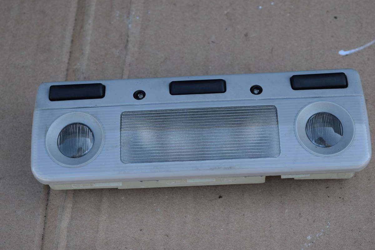 Фонарь салона (плафон) к BMW 5 2003