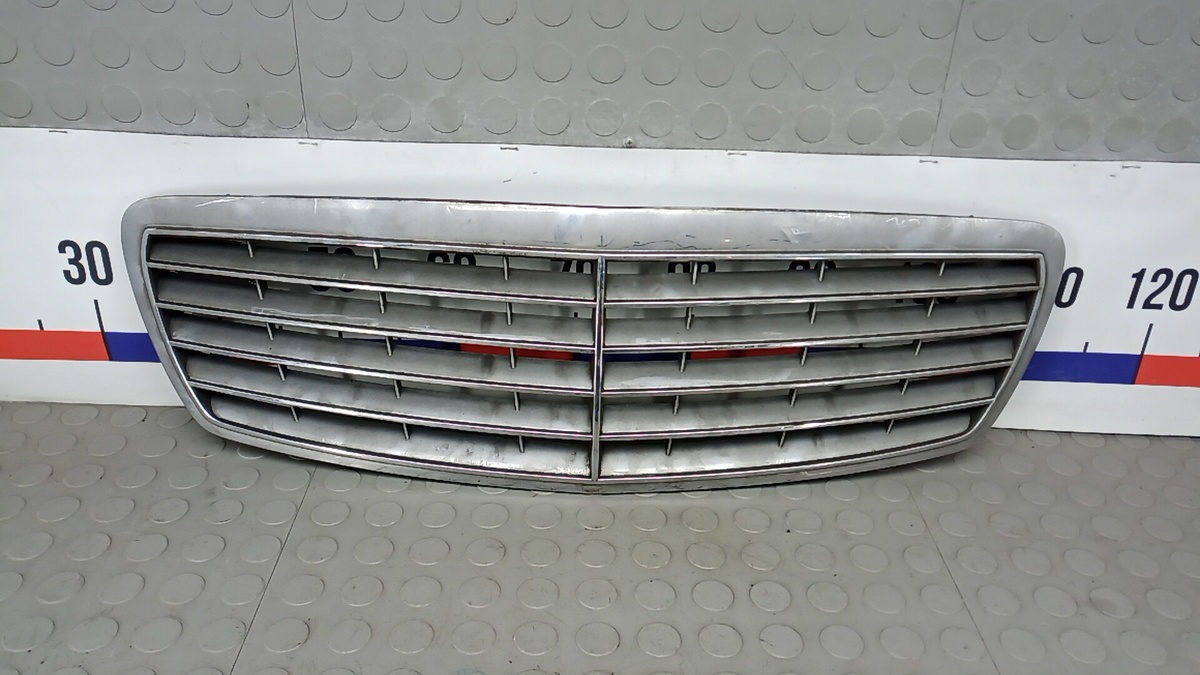 Решетка радиатора к Mercedes-Benz E-klasse 2004