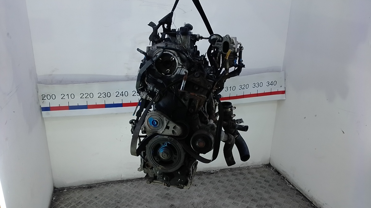 Двигатель к Toyota Auris 2010