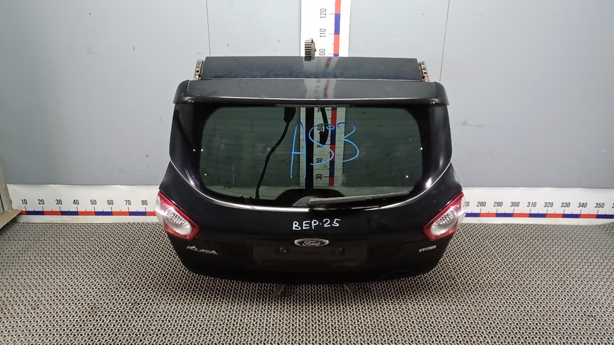 Крышка багажника к Ford Kuga 2009