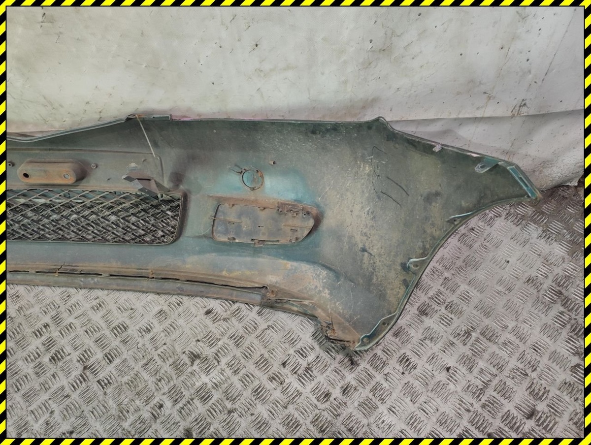 Бампер передний к Mazda 2 2004