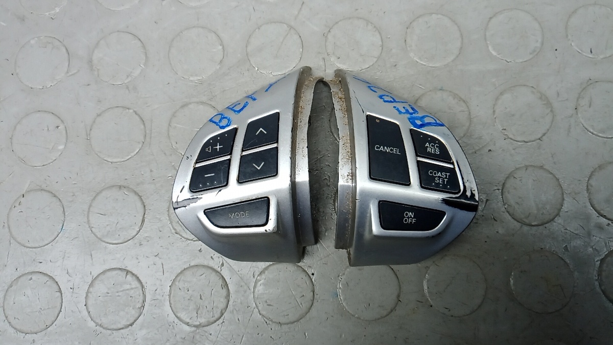Кнопки руля к Peugeot 4007 2009