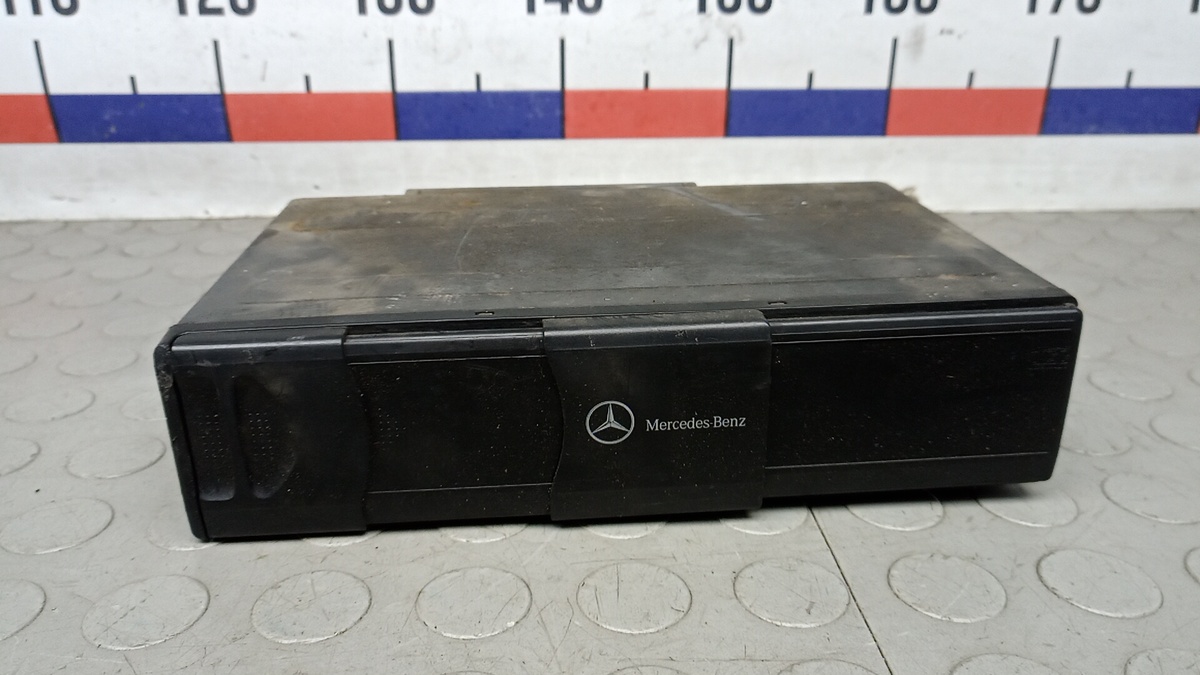 CD-чейнджер к Mercedes-Benz S-klasse 2004