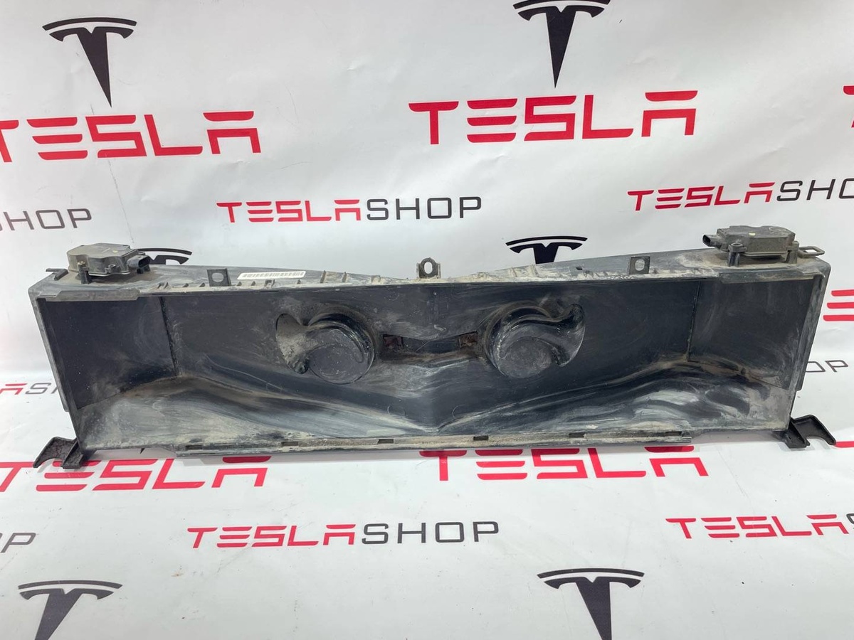 Воздуховод радиатора к Tesla Model S 2015