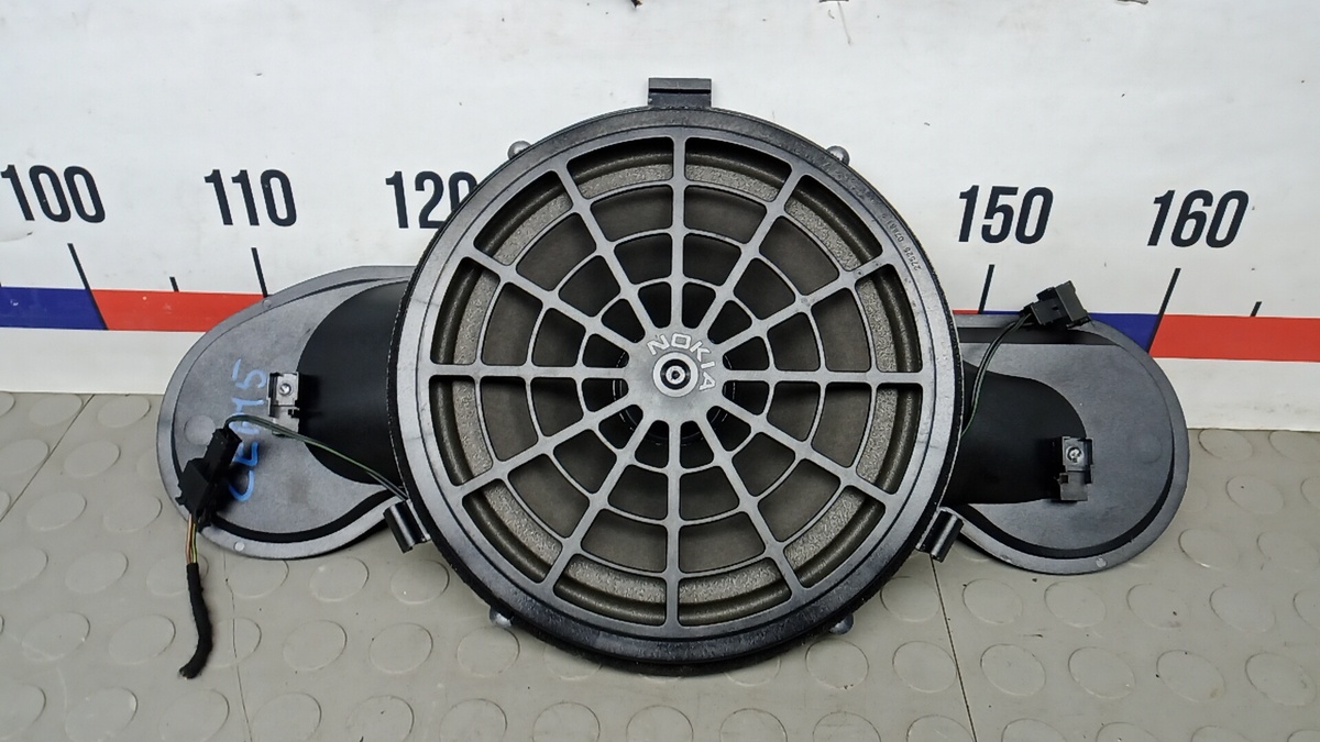 Сабвуфер к Mercedes-Benz S-klasse 2004