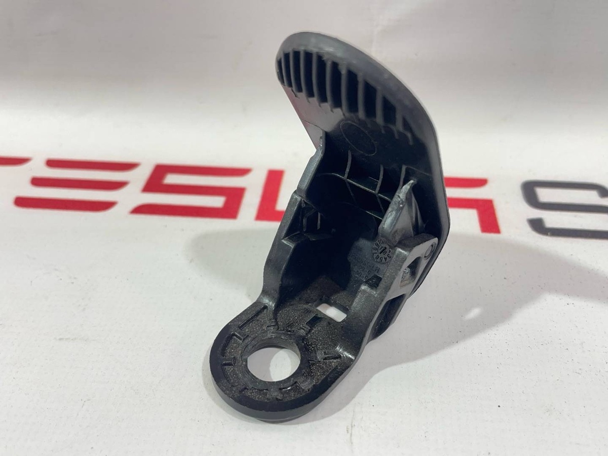 Заглушка к Tesla Model 3 2019