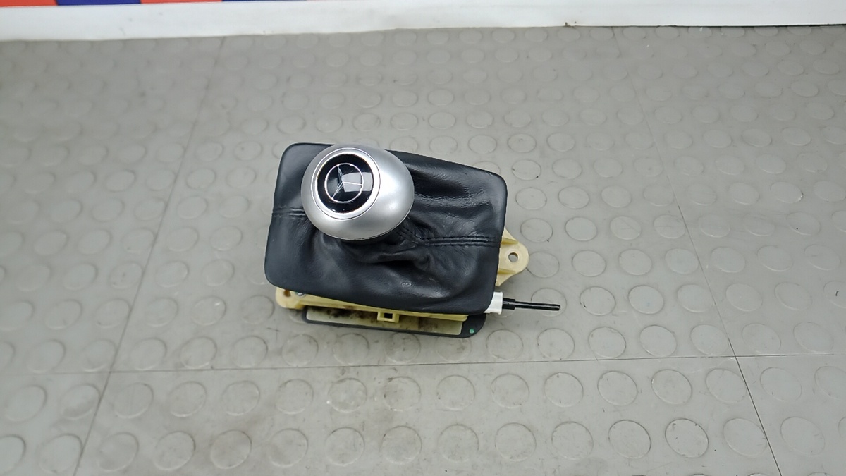 Кулиса к Mercedes-Benz C-klasse 2008