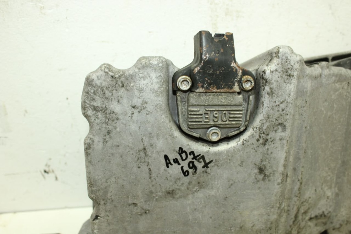 Поддон к Audi A4 2007