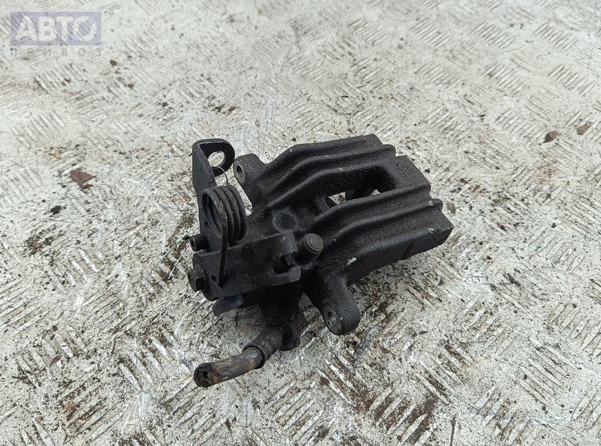 Суппорт к Audi A4 2001