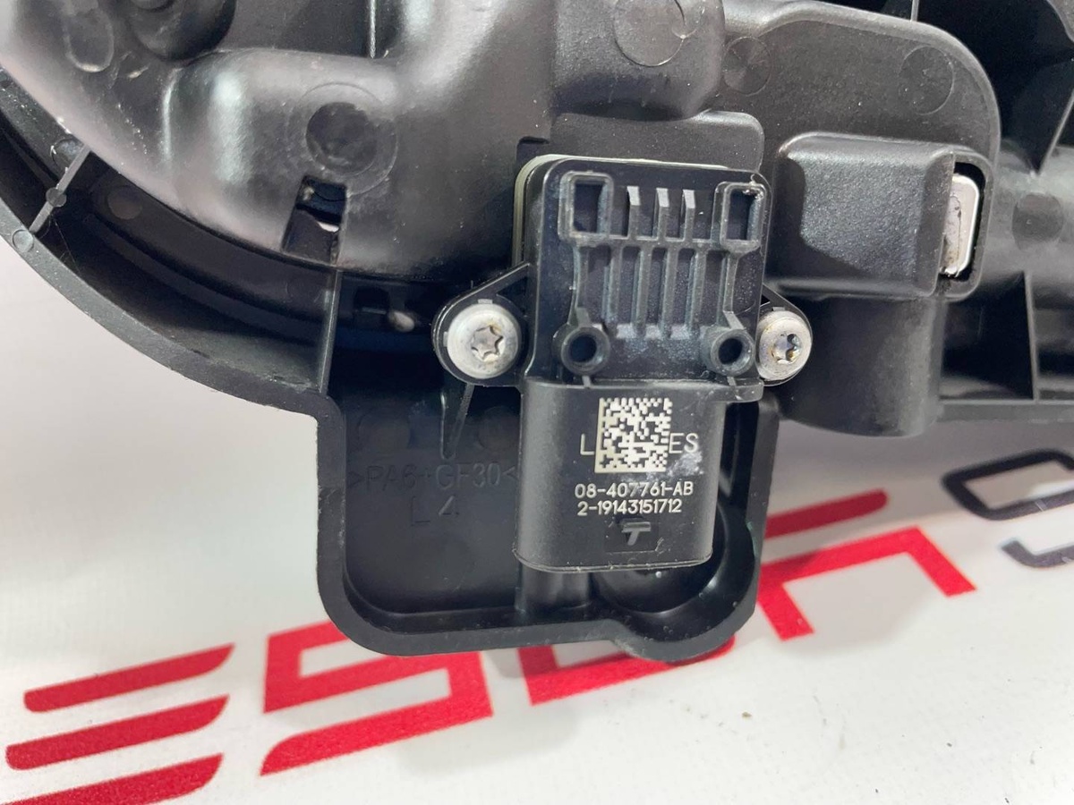 Ручки наружные к Tesla Model 3 2019
