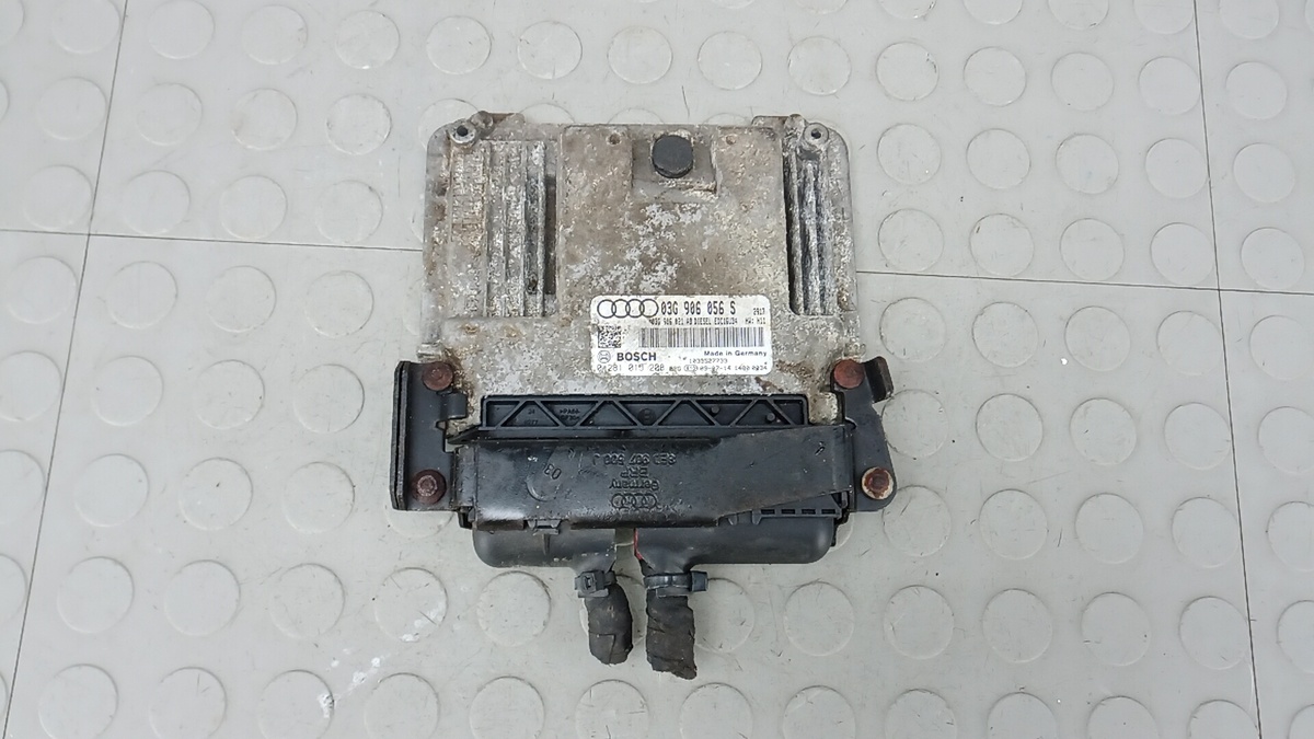 Блок управления двигателем к Audi A3 2009