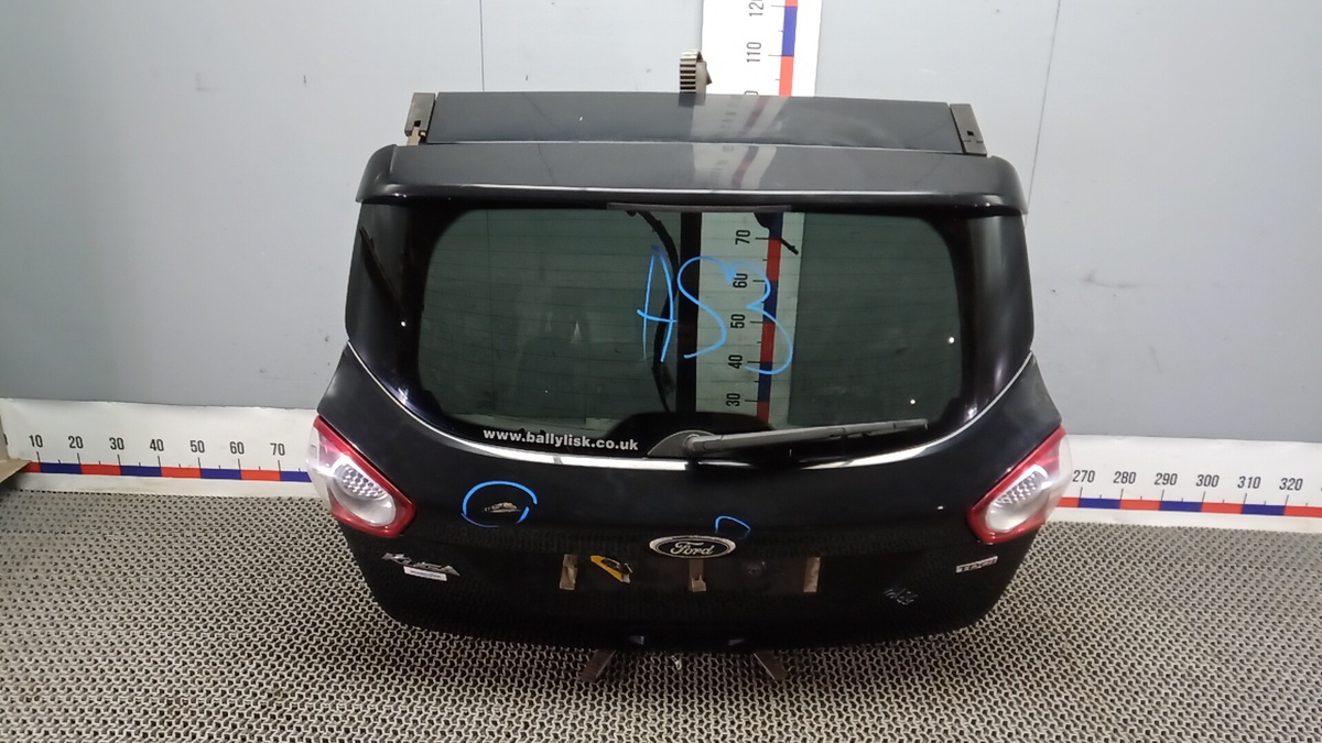 Крышка багажника к Ford Kuga 2011