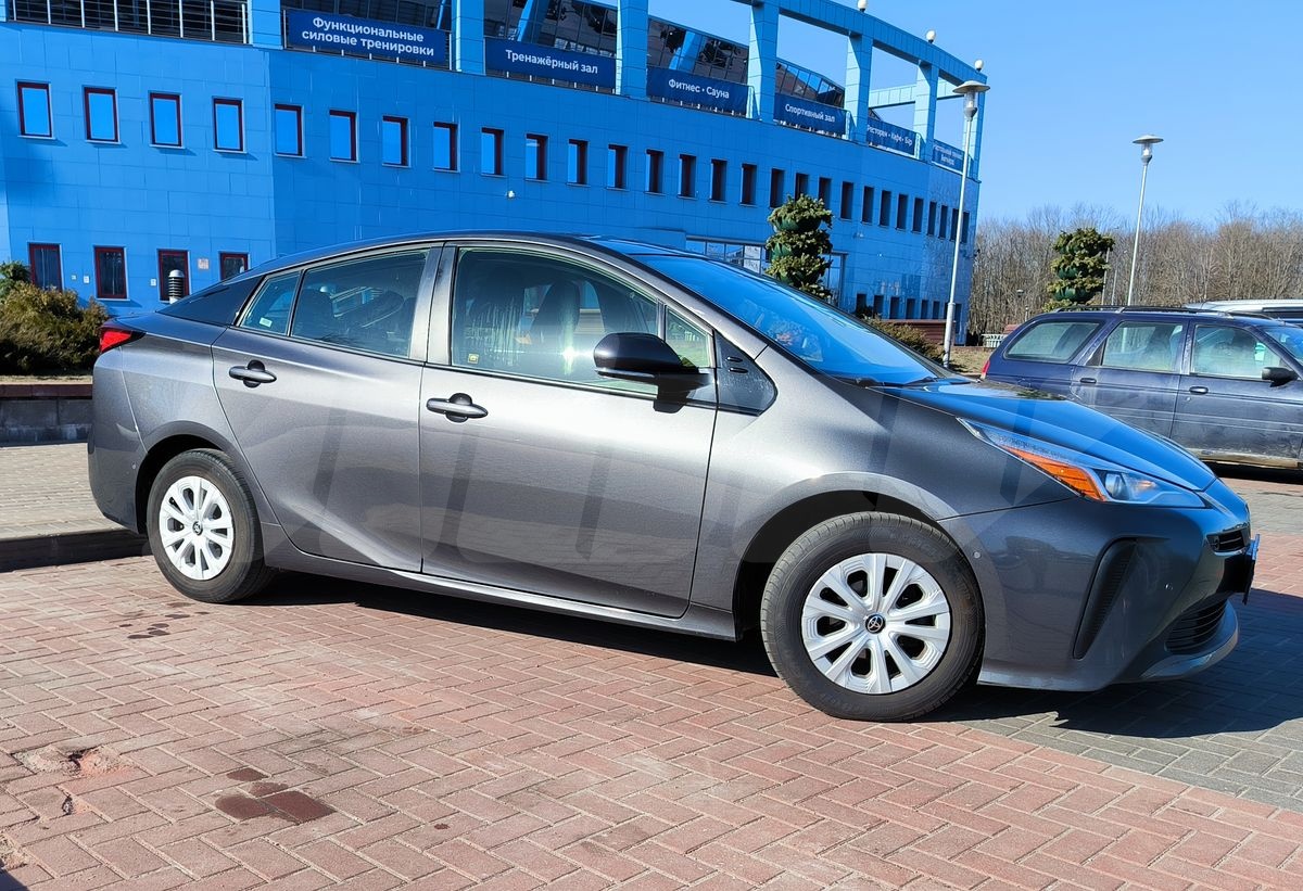 Toyota Prius IV Рестайлинг (XW50), 2019