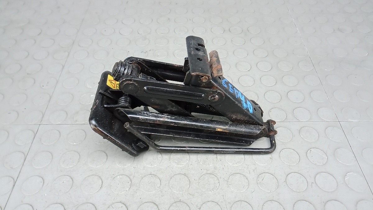 Домкрат к Ford Focus 2006
