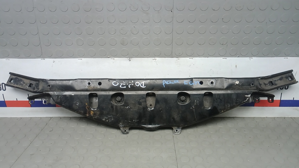 Рамка капота к BMW 5 2011