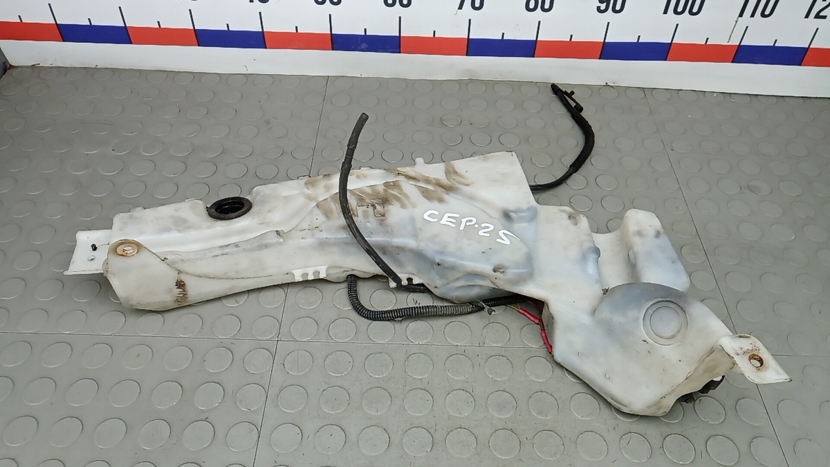 Бачок омывателя к Ford Focus 2008