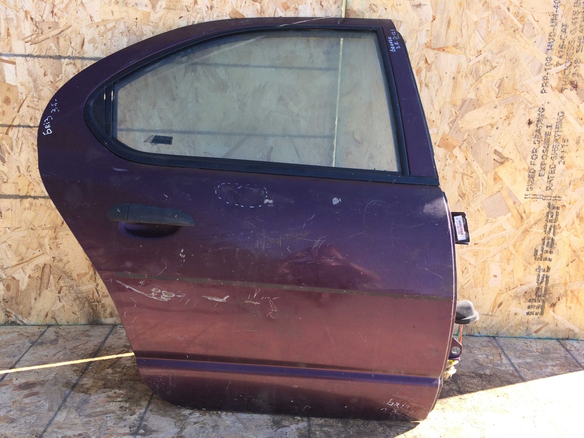 Дверь задняя правая к Plymouth Breeze 1998
