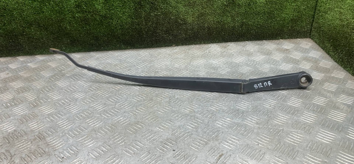 Щеткодержатель к Kia Sportage 2011
