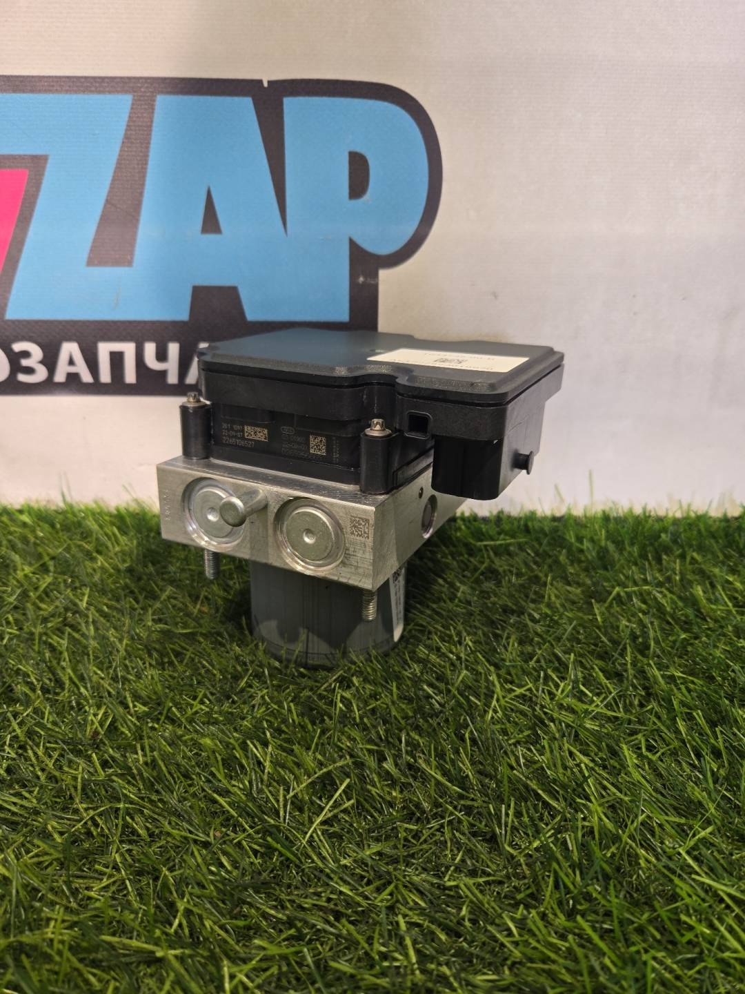 Блок ABS к Tesla Model 3 2022