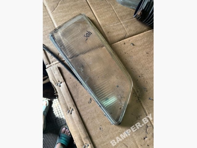 Стекло фары правой к Peugeot 405 1993