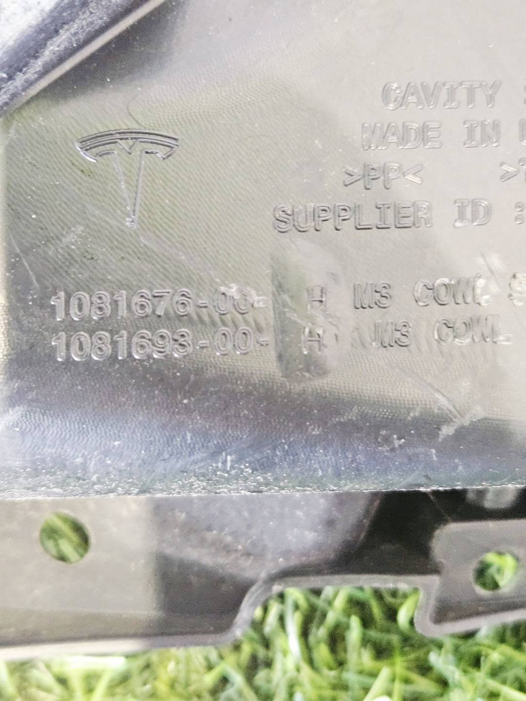 Дождевик к Tesla Model 3 2022