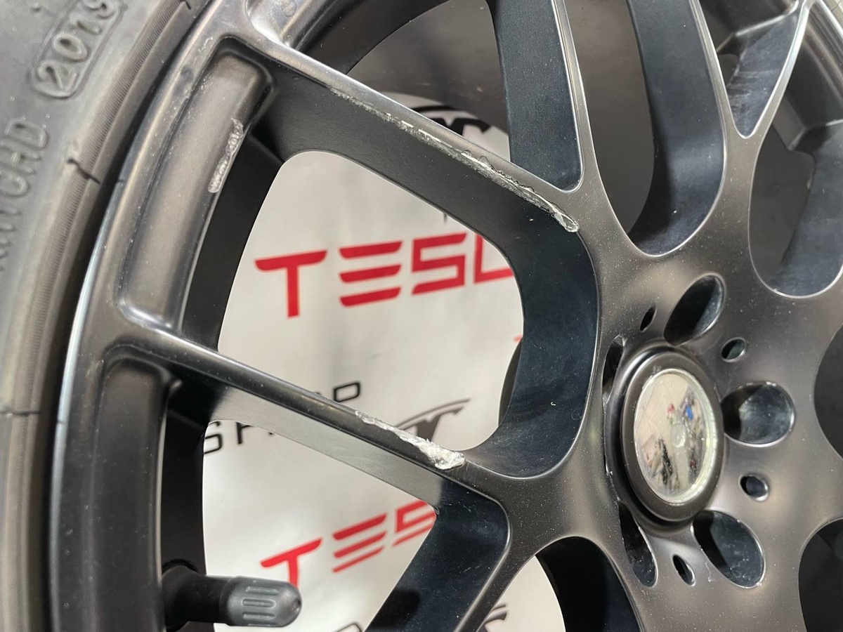 Диск литой к Tesla Model 3 2019