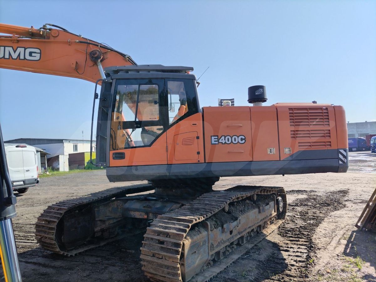 гусеничный экскаватор UMG E400C 2020