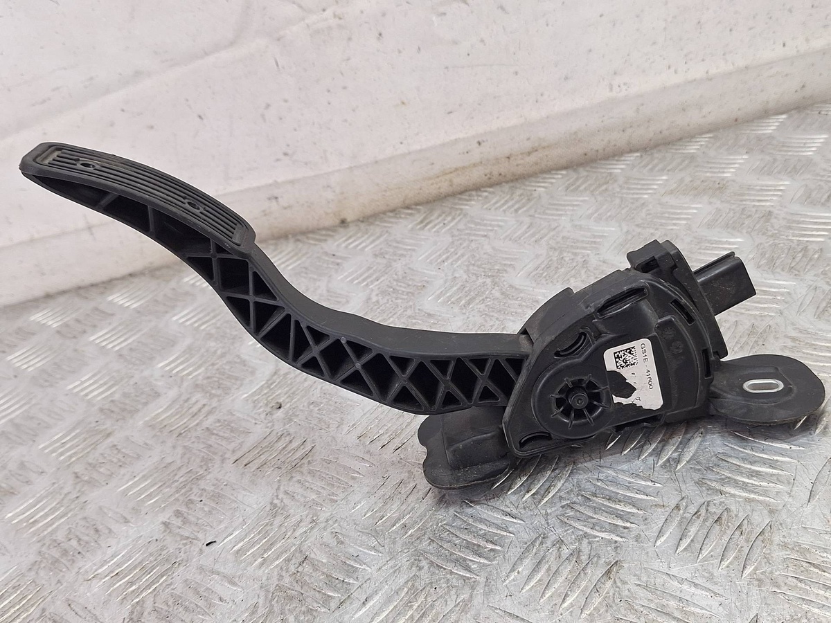 Педаль газа к Mazda 6 2009