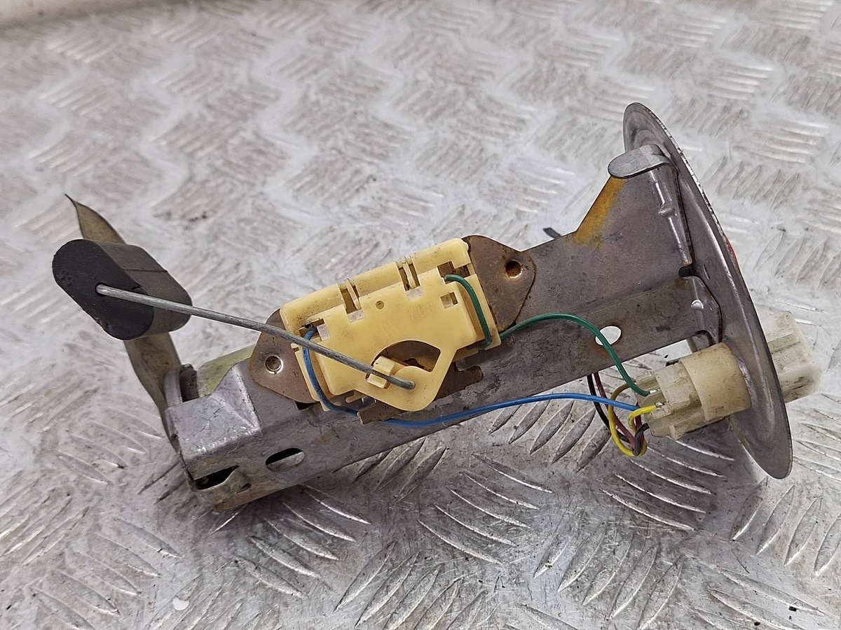 Насос топливный к Ford Fiesta 1997