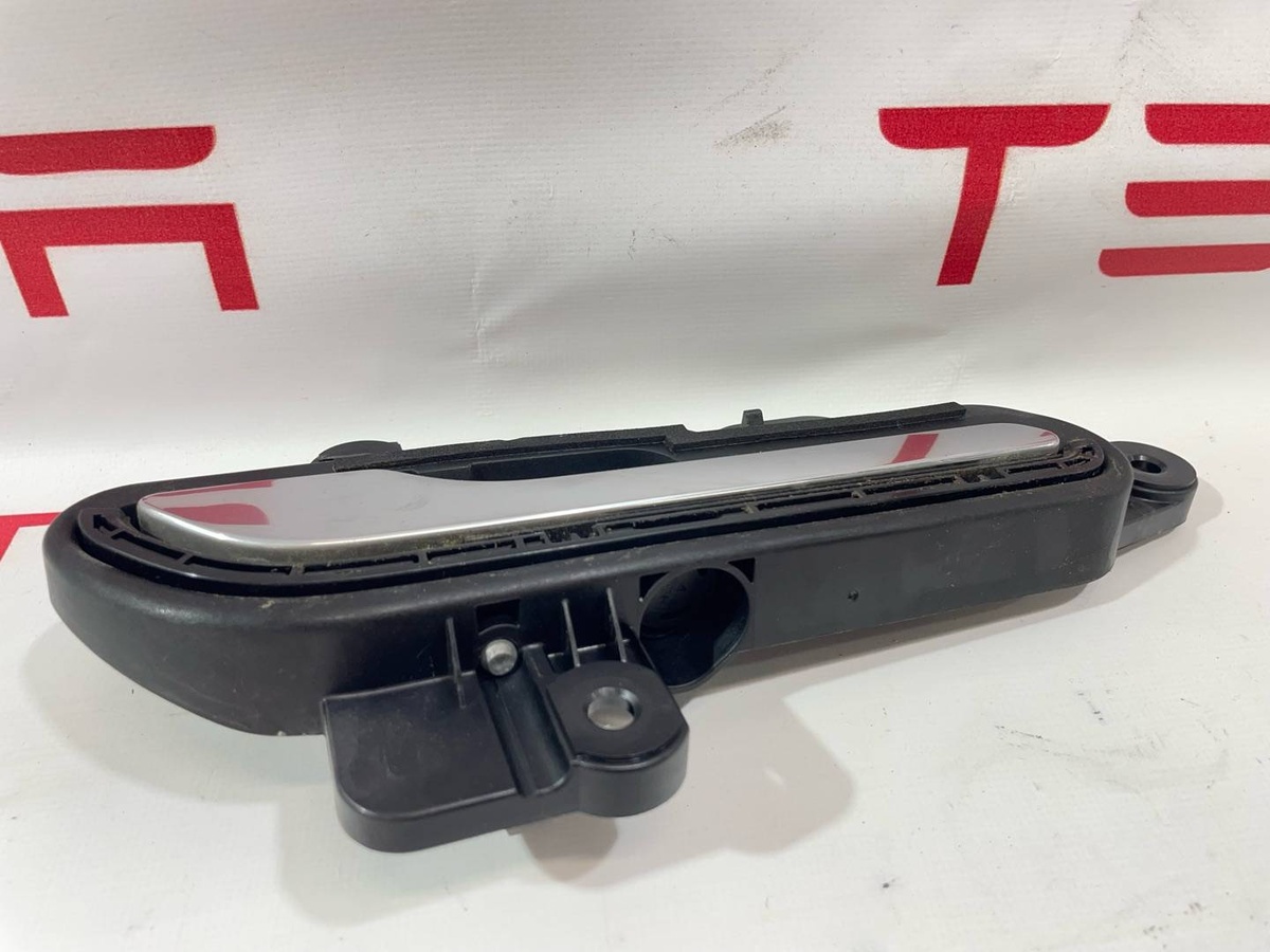 Ручки наружные к Tesla Model 3 2019