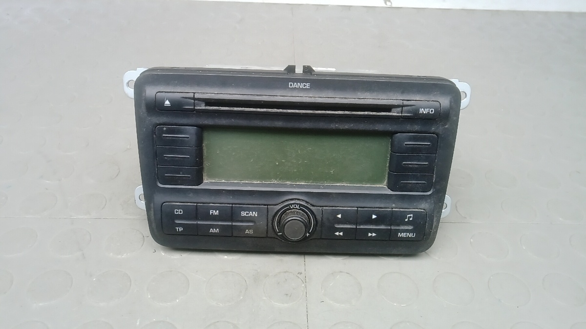 Магнитола к Skoda Fabia 2007