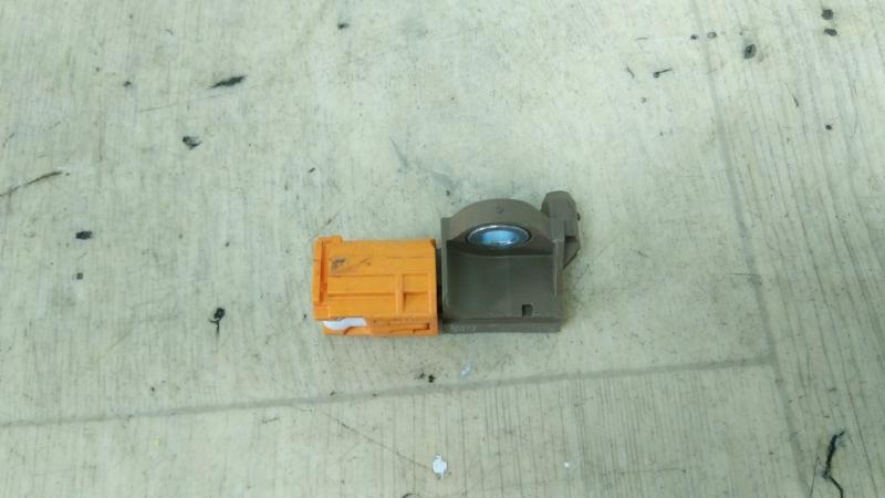 Датчик удара к Mitsubishi Lancer 2010