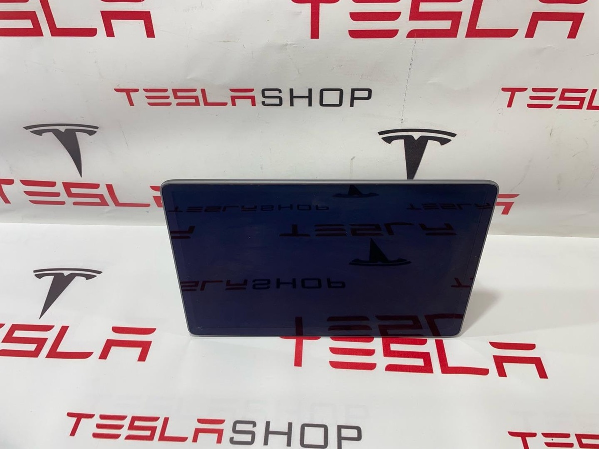 Монитор к Tesla Model 3 2019