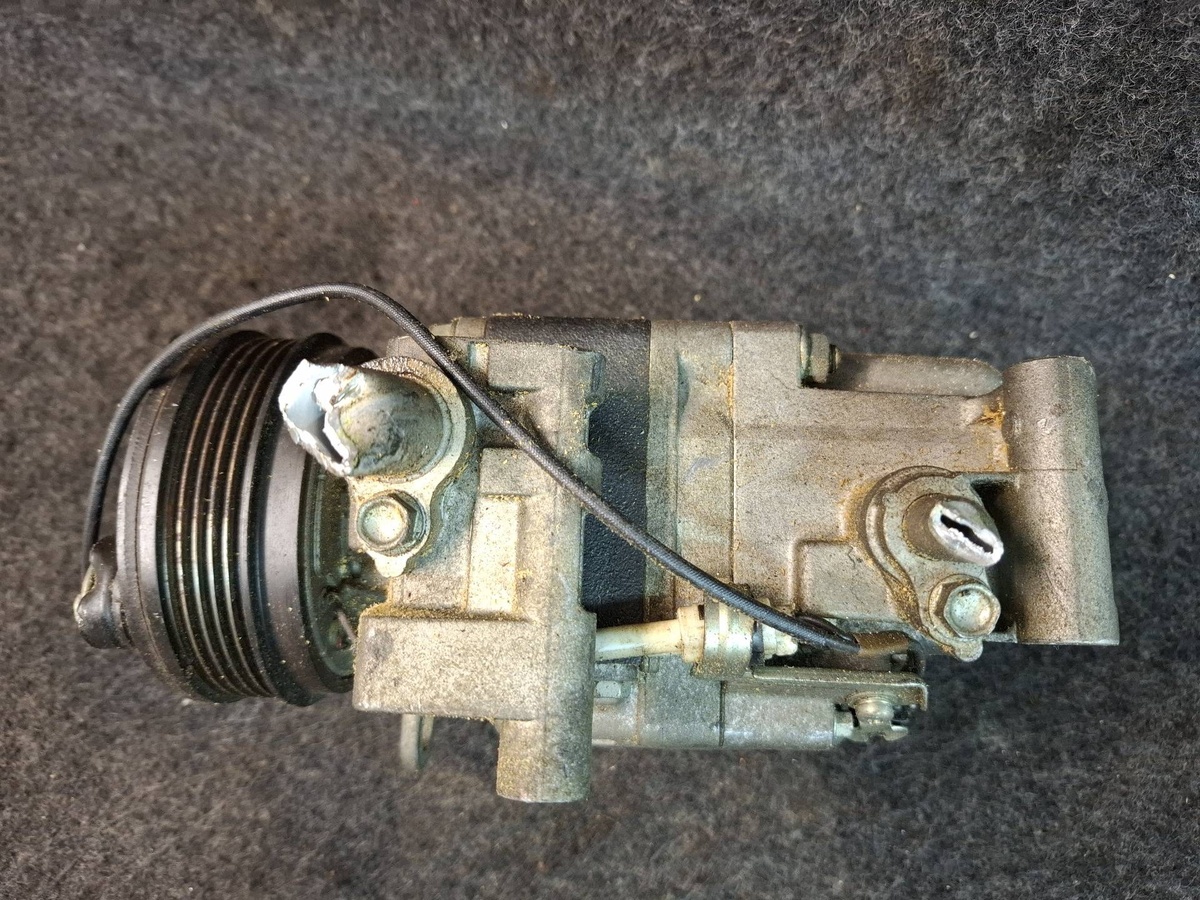 Компрессор кондиционера к Mazda 3 2004
