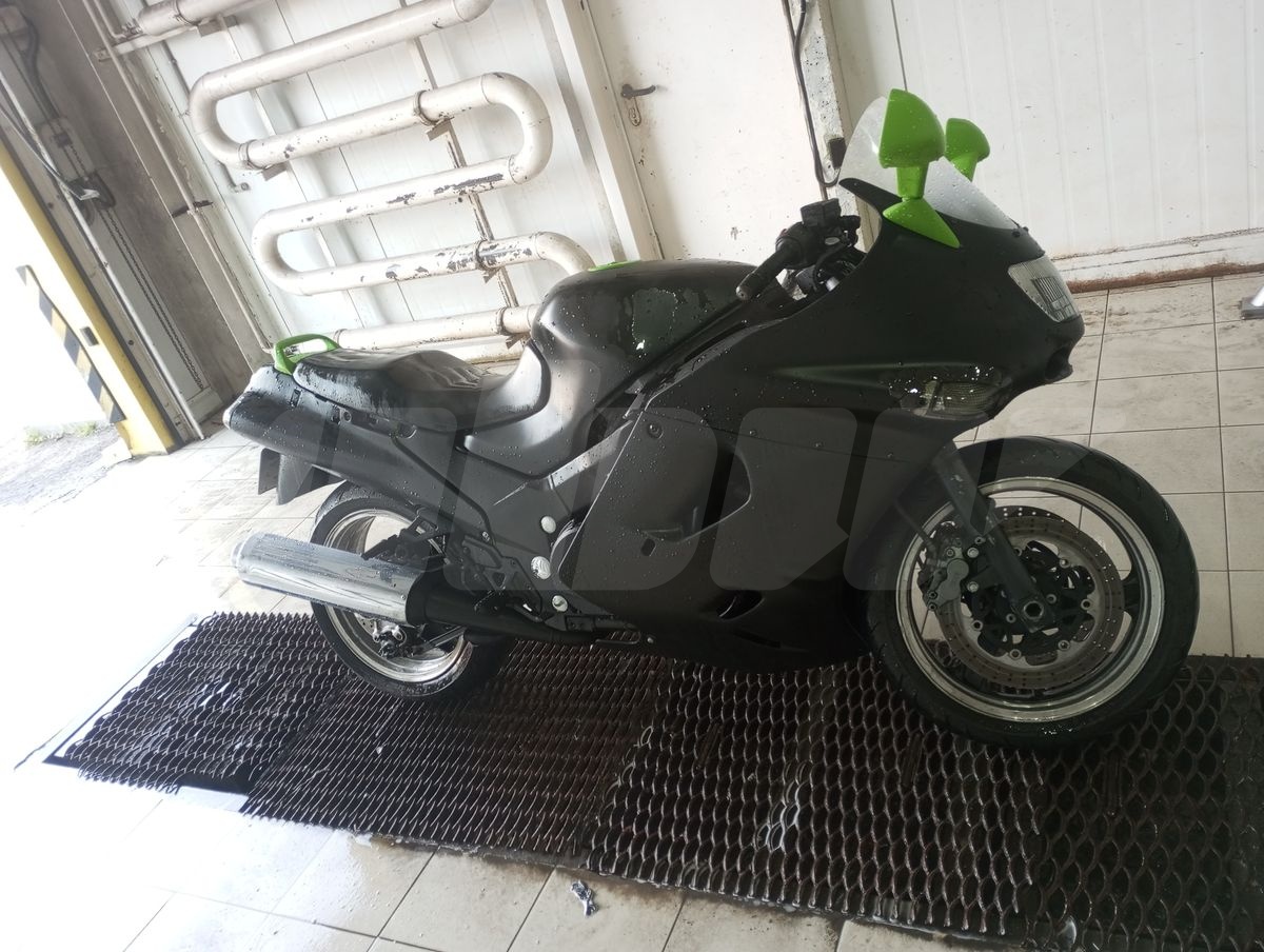 Kawasaki ZZR 1100, 2000