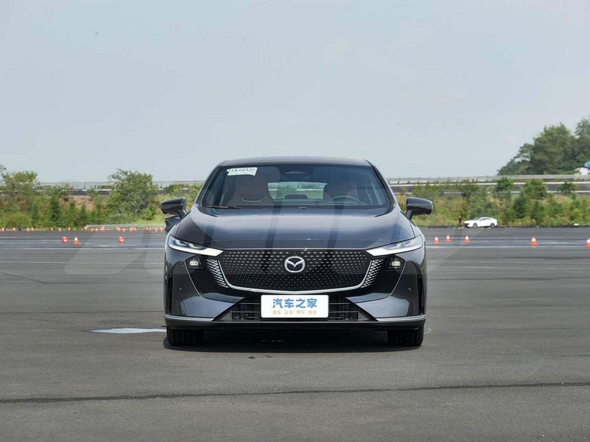 Mazda EZ-6 I, 2025