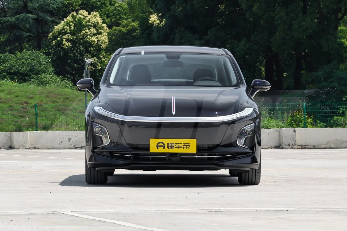 Hongqi E-QM5 I, 2025