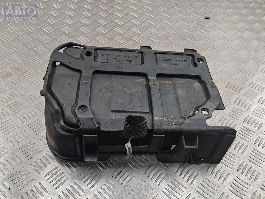 Крепление аккумулятора к Citroen C5 2007