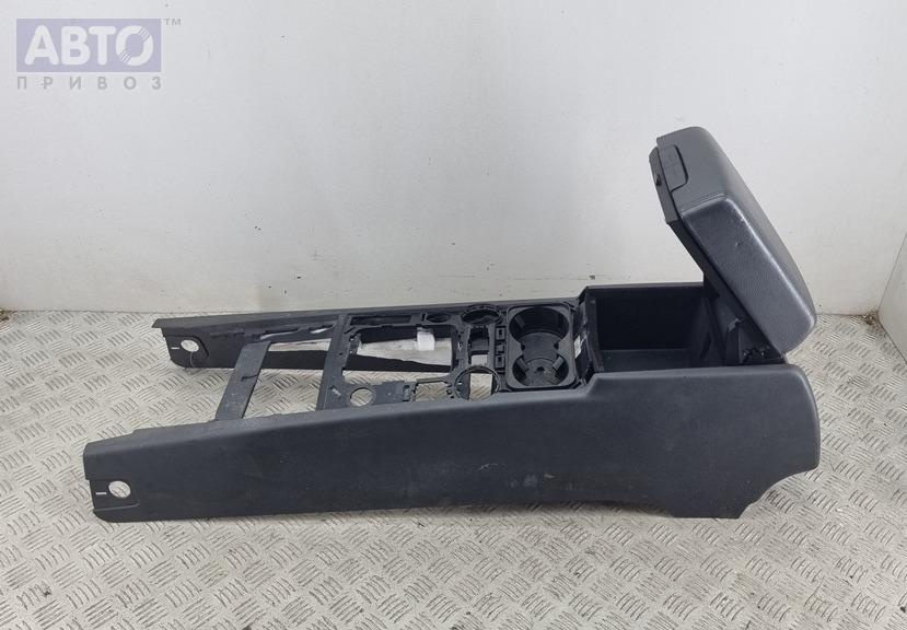 Подлокотник к Volkswagen Touareg 2004