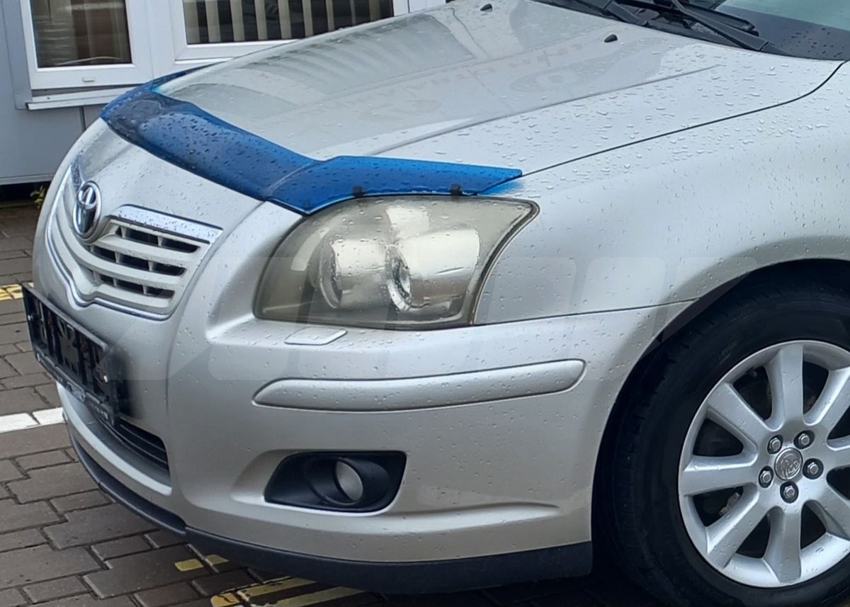 Молдинг капота к Toyota Avensis 2008