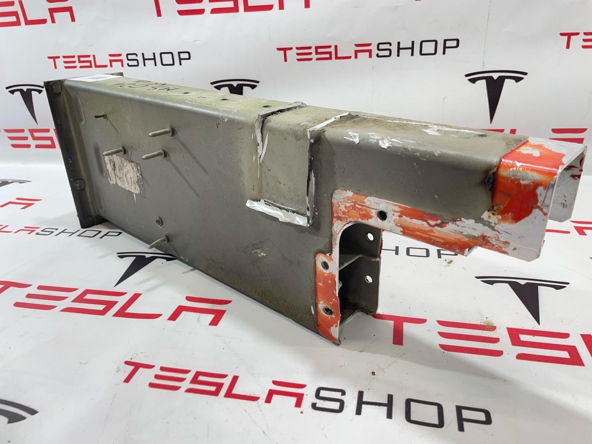 Лонжерон левый к Tesla Model S 2017