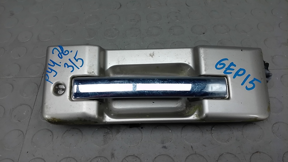 Ручка крышки багажника к Isuzu Trooper 2002