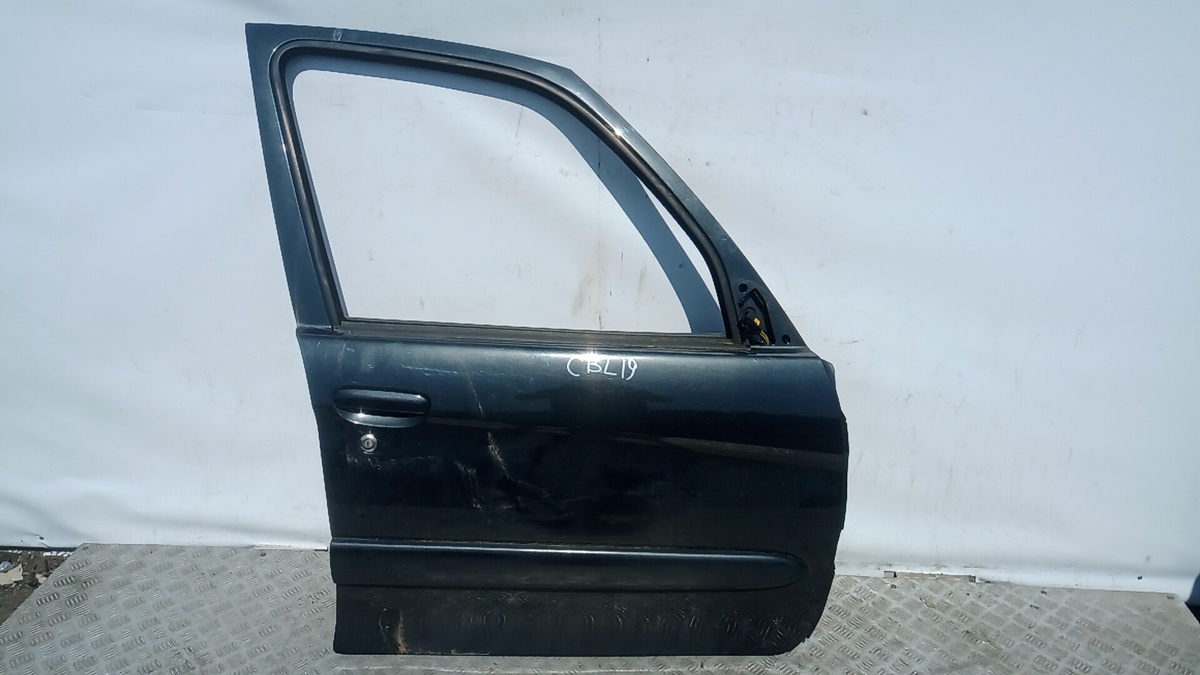 Стекло двери передней правой к Citroen Xsara Picasso 2007