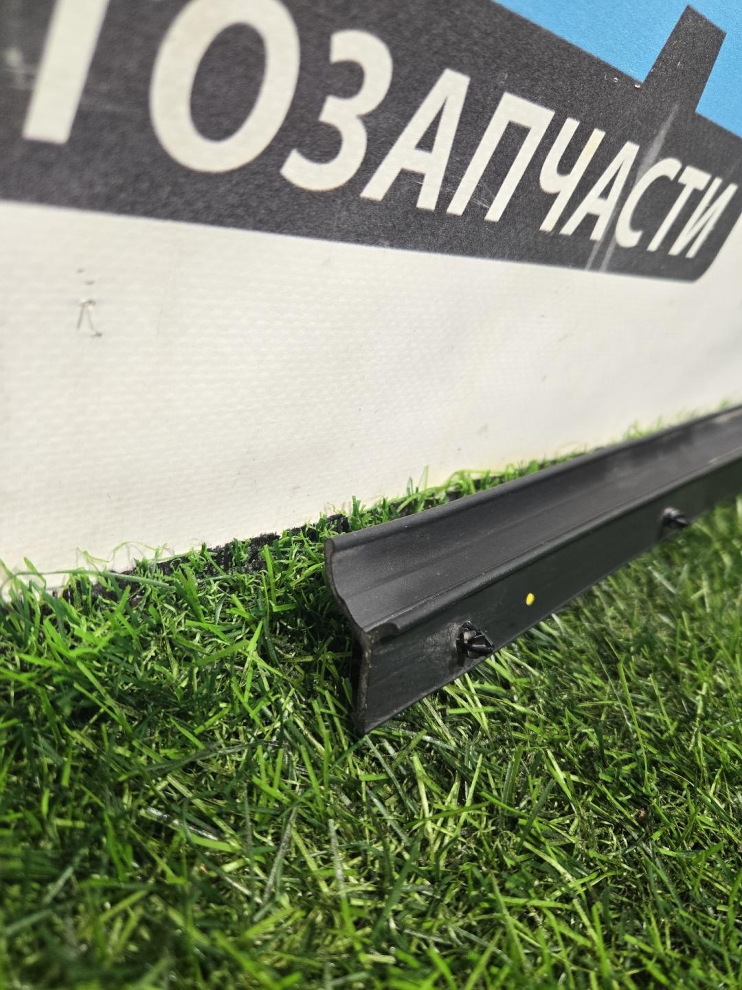 Уплотнитель к Ram 1500 2021
