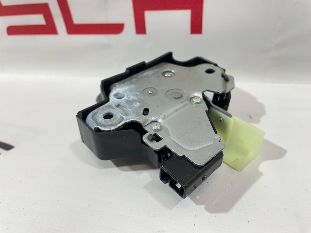 Замок багажника к Tesla Model 3 2019