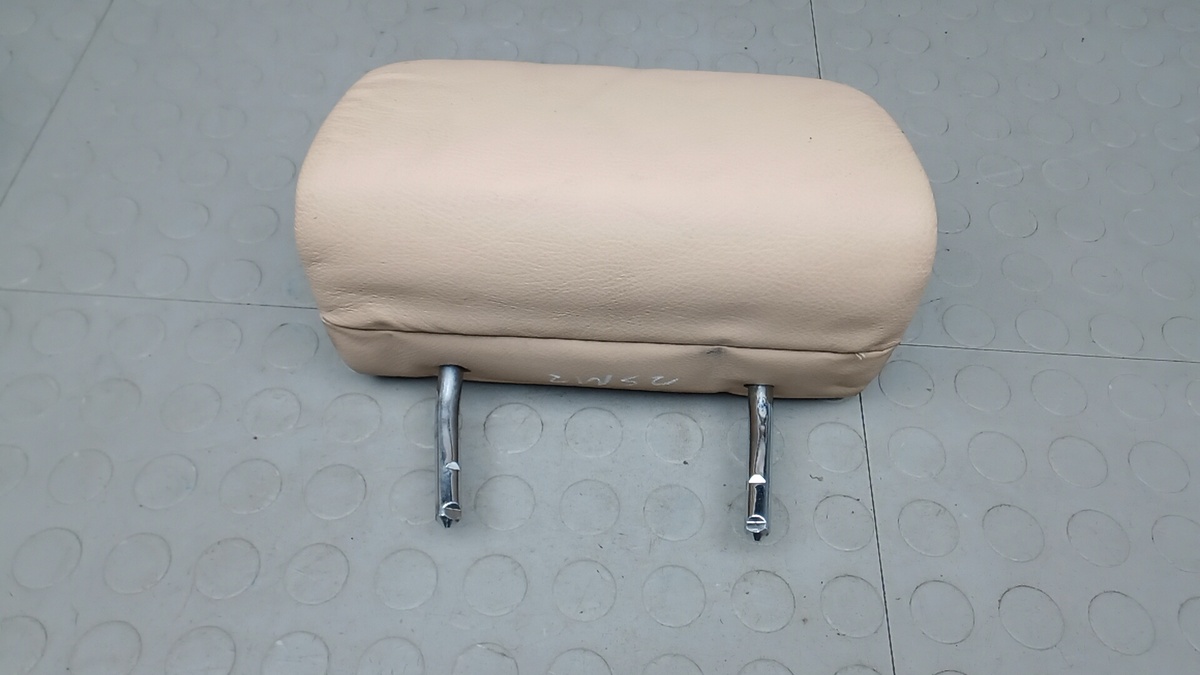 Подголовники к BMW 5 2001
