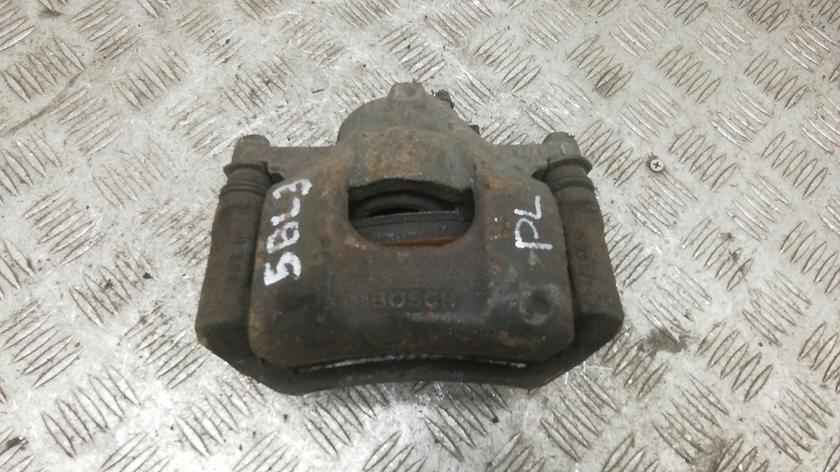 Скоба суппорта к Peugeot 107 2006