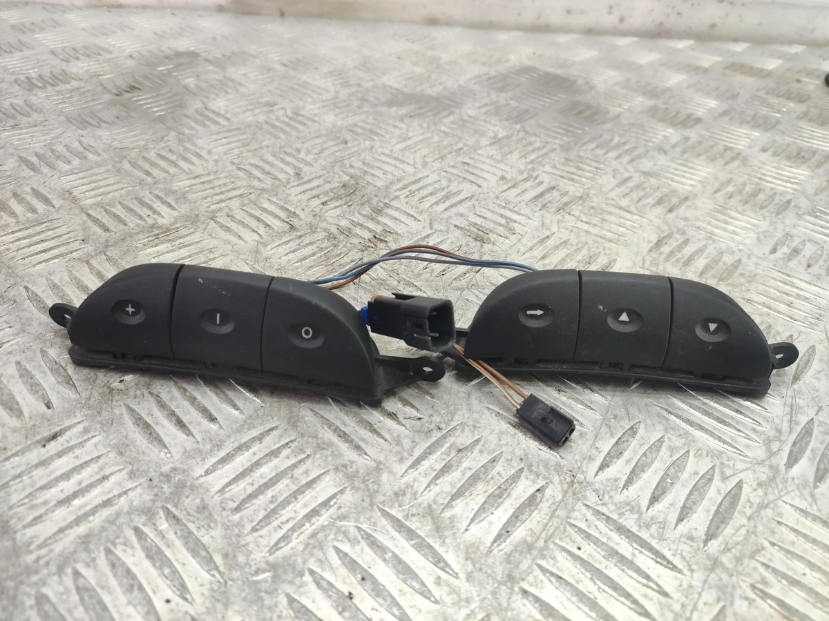 Кнопки руля к Opel Zafira 2002