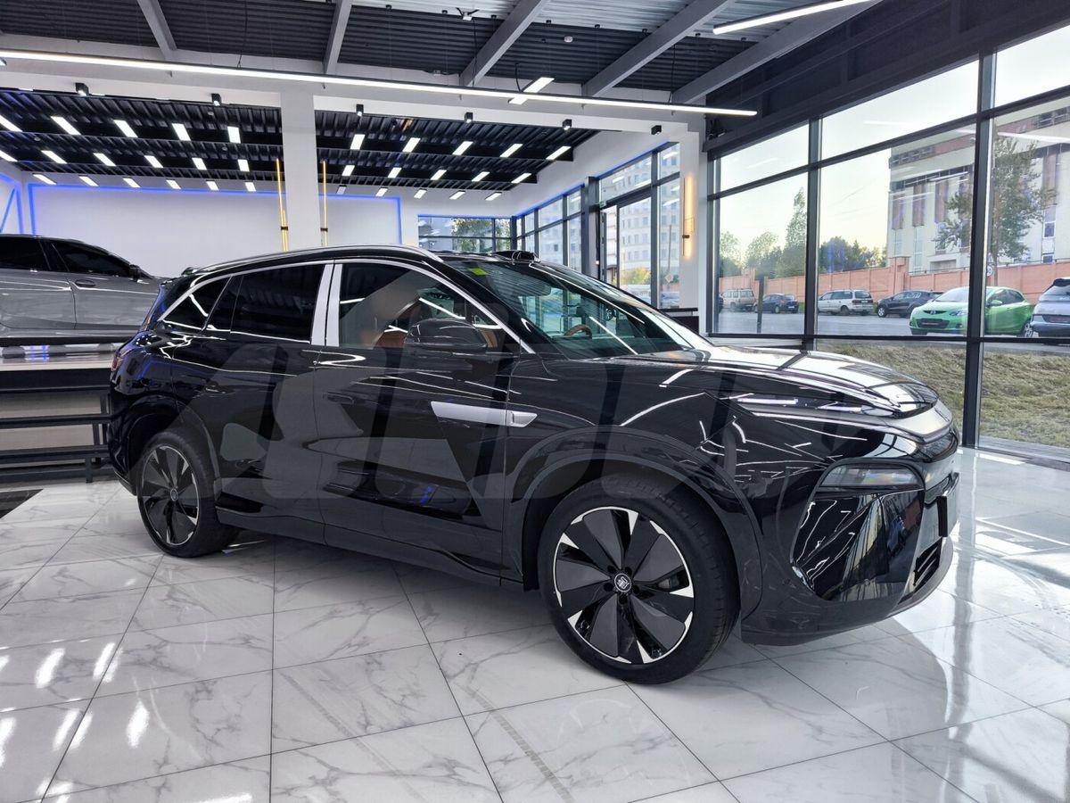 BYD Tang L I, 2025