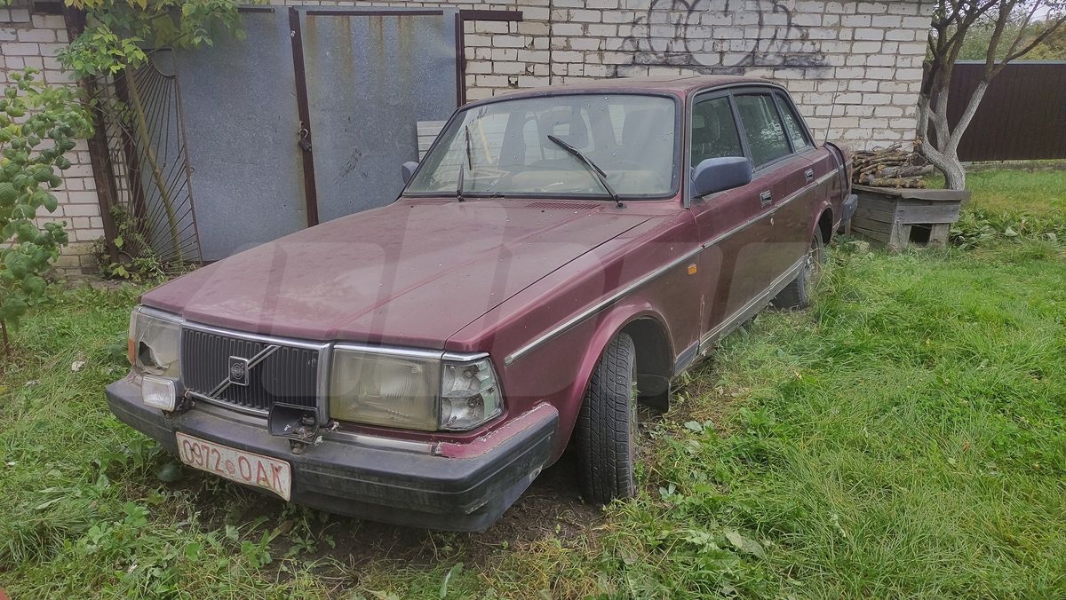 Volvo 240 Series I, 1990